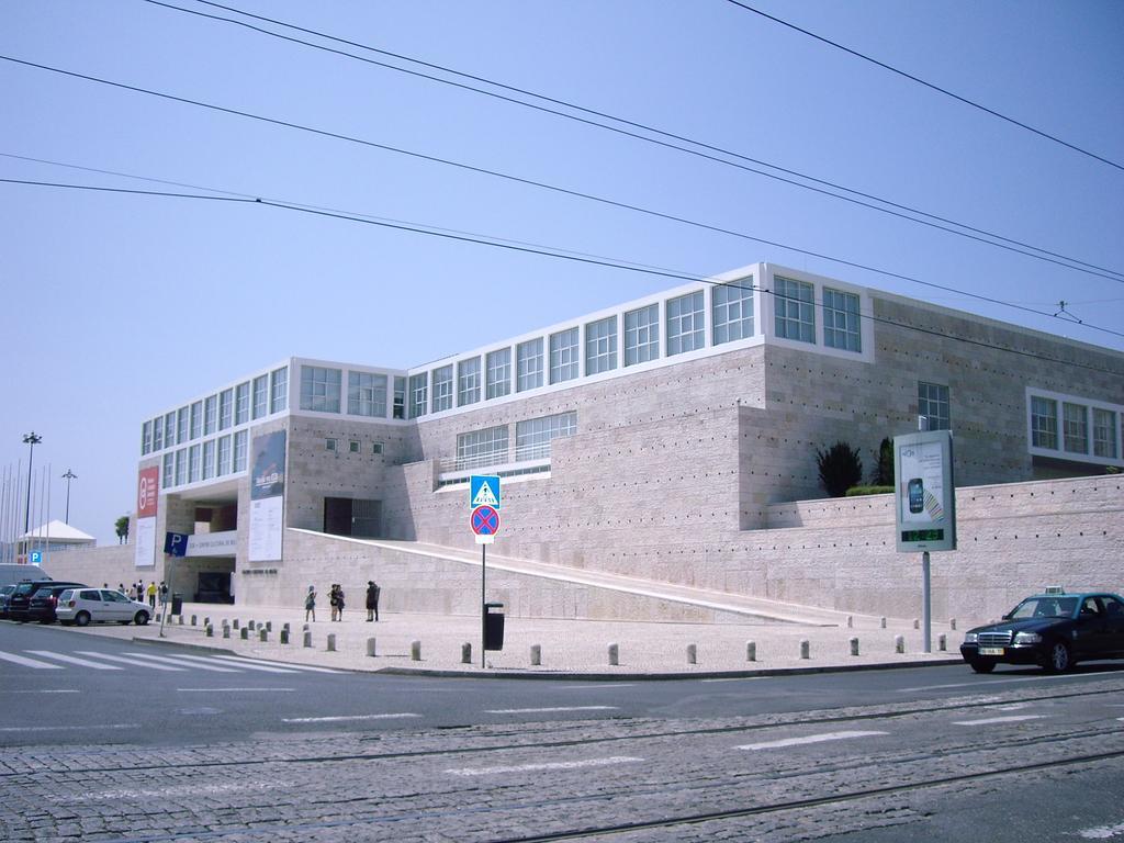 לינה וארוחת בוקר ליסבון Residencial Camoes מראה חיצוני תמונה