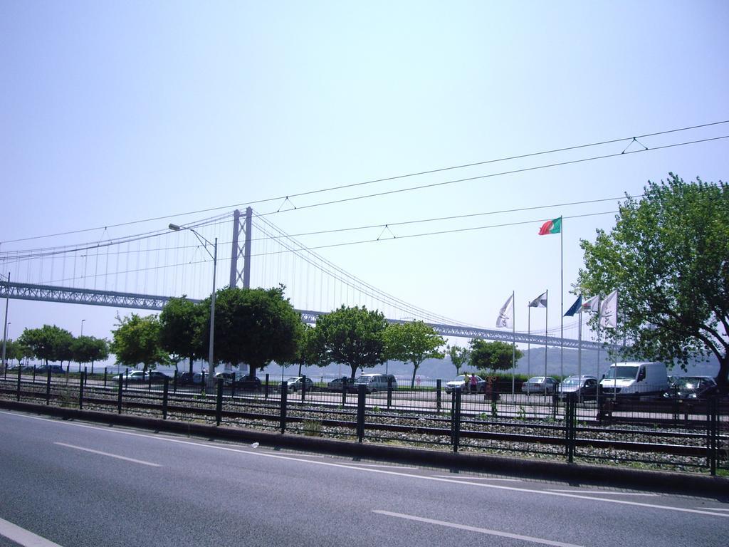 לינה וארוחת בוקר ליסבון Residencial Camoes מראה חיצוני תמונה