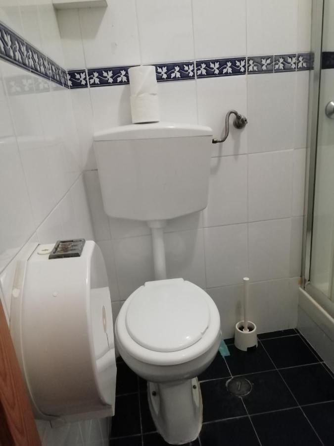 לינה וארוחת בוקר ליסבון Residencial Camoes מראה חיצוני תמונה