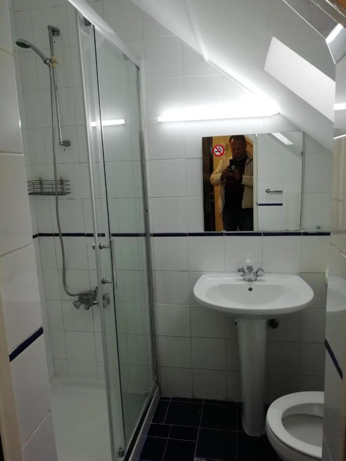 לינה וארוחת בוקר ליסבון Residencial Camoes מראה חיצוני תמונה